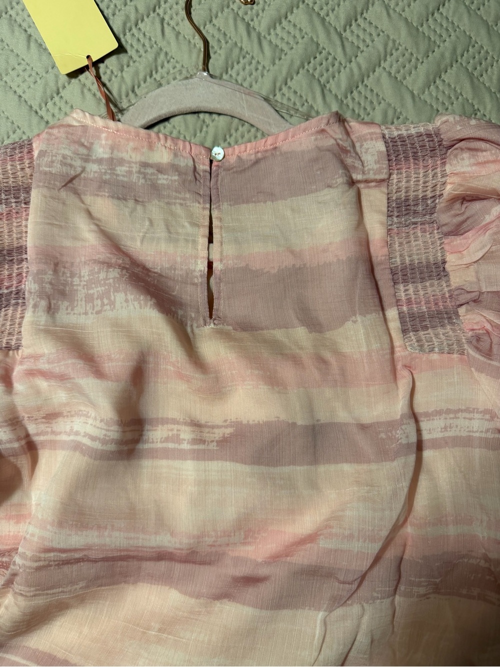 Entro Watercolor Pink Striped Puff Sleeve Blouse NWT large - Picture 5 of 5